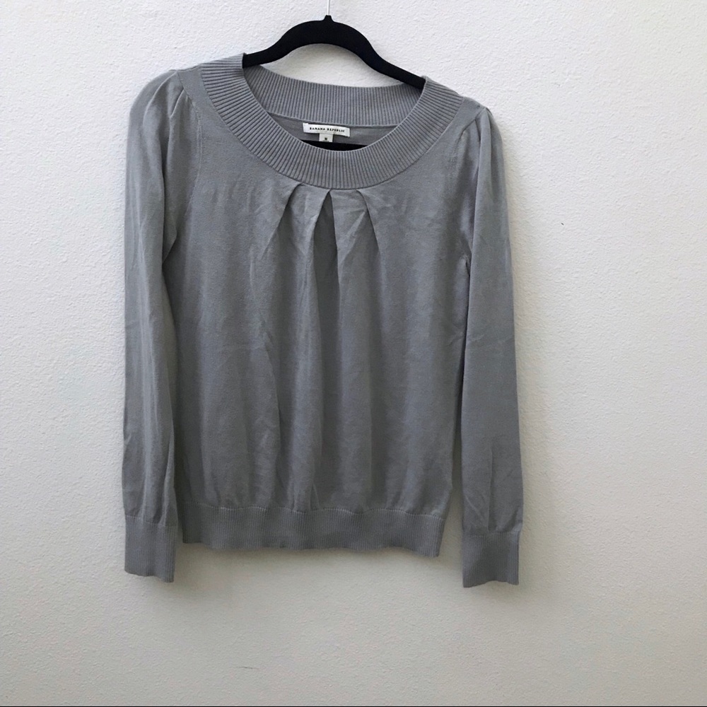 Banana Republic gray pleated sweater